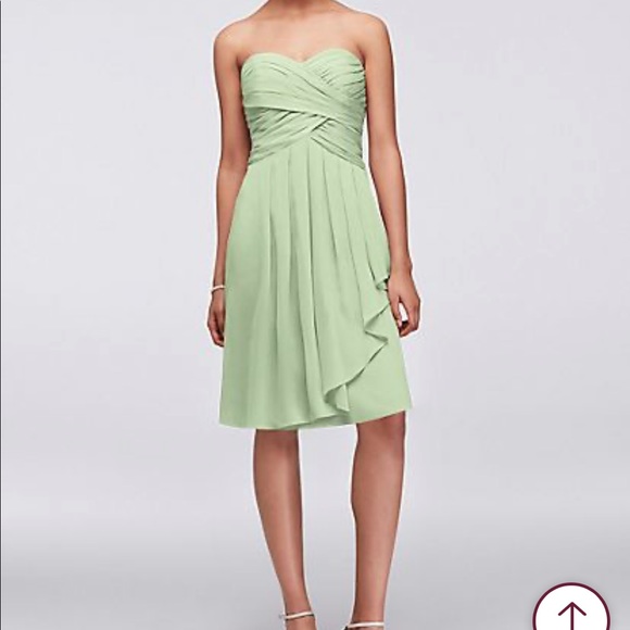 Short crinkle chiffon dress with front cascade - Picture 1 of 9